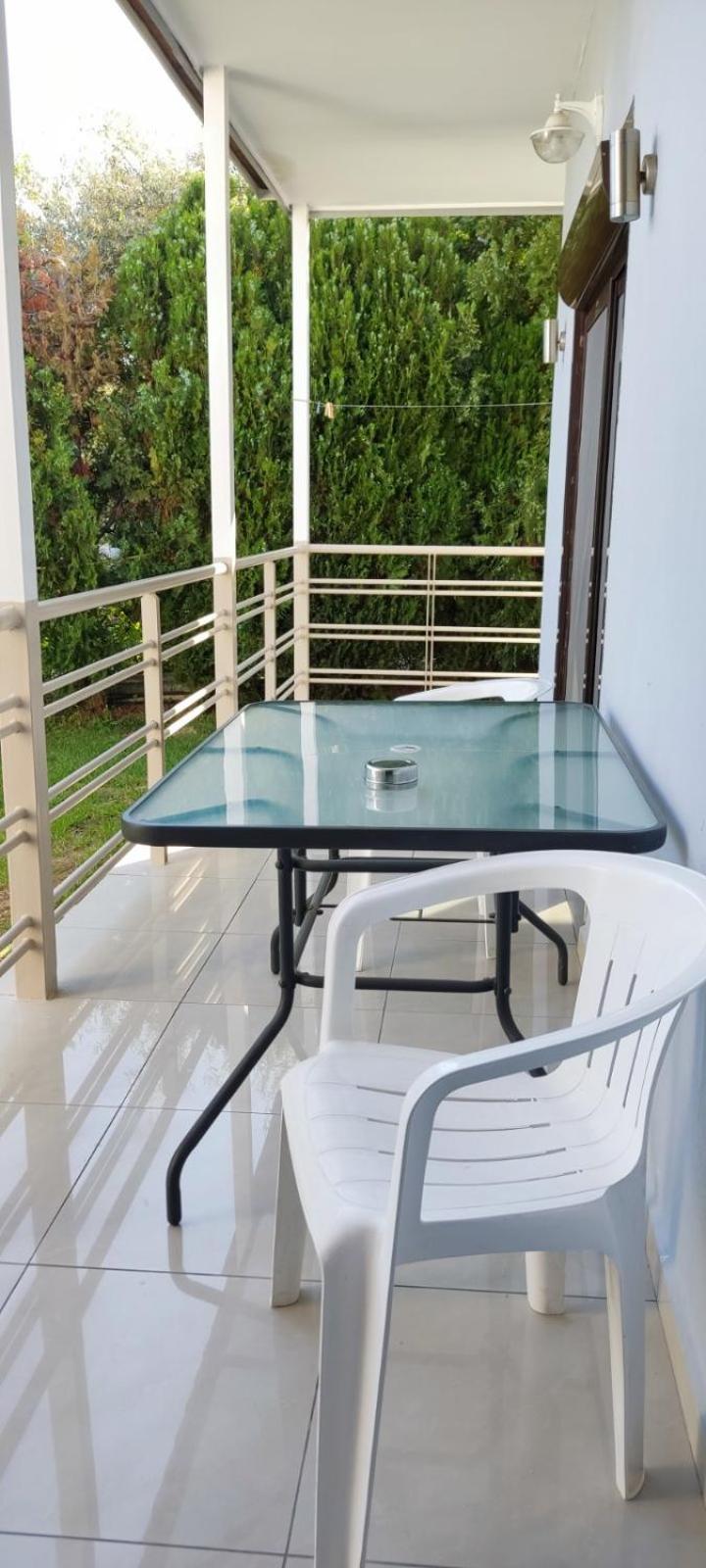 Dimos Bungalows Palaiontsiflikion Luaran gambar