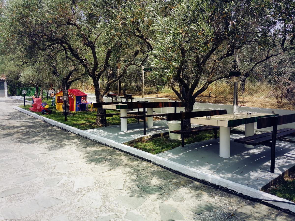 Dimos Bungalows Palaiontsiflikion Luaran gambar