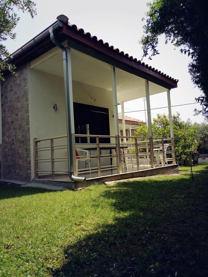 Dimos Bungalows Palaiontsiflikion Luaran gambar
